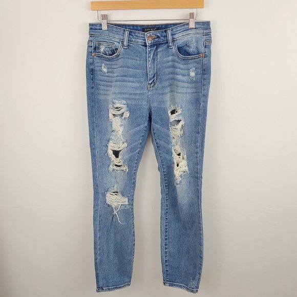 Judy Blue Boyfriend Fit Light Wash Distressed size 27 - Picture 1 of 9
